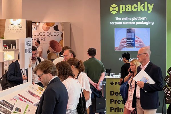 packly-booth-at-luxepack